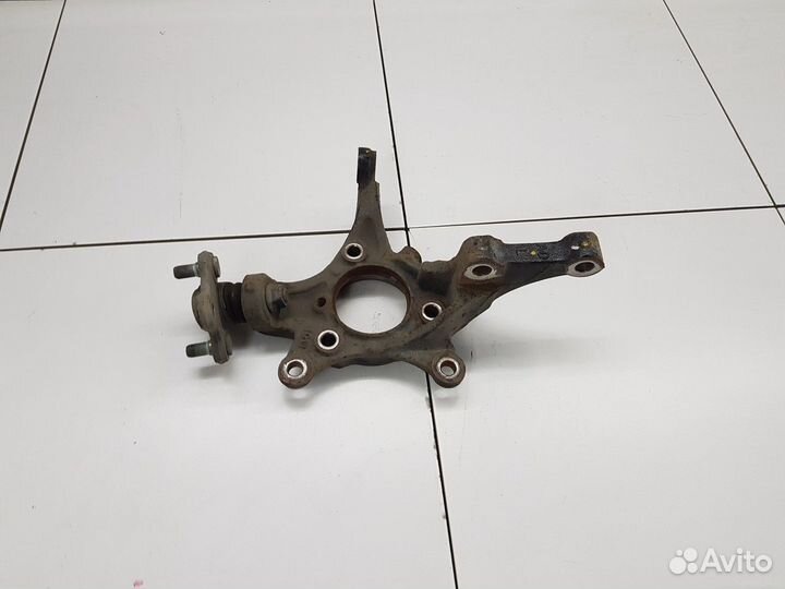 Кулак поворотный передний левый (Kia Cerato IV)