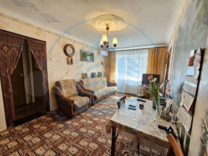 3-к. квартира, 54 м², 1/4 эт.