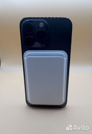 Картхолдер apple