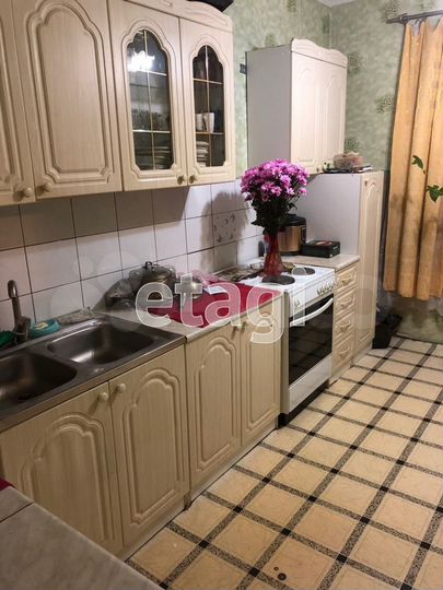 5-к. квартира, 110 м², 1/9 эт.