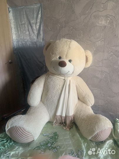 Большие плюшевые медведи