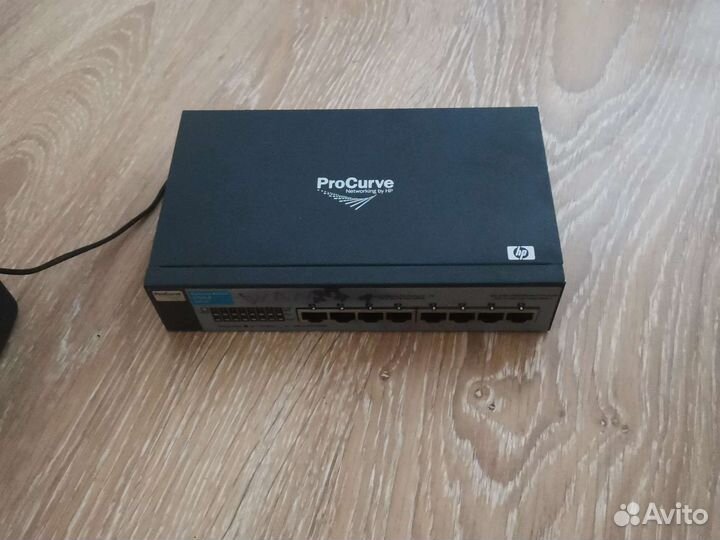 Коммутатор hp procurve 1700-8