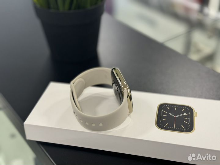 Apple Watch Series 6 44mm LTE Gold Stainless Steel