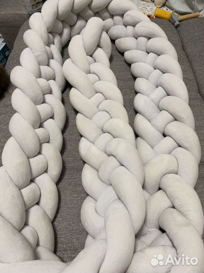 Бортик косичка в кроватку