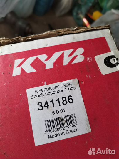 Продаю передние стойки каяба на ниссан альмера