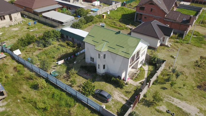 Дом 226 м² на участке 9,2 сот.