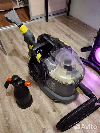 Пылесос моющий для химчистки Karcher Puzzi 8/1