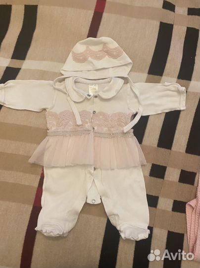 Комплект на выписку для девочки