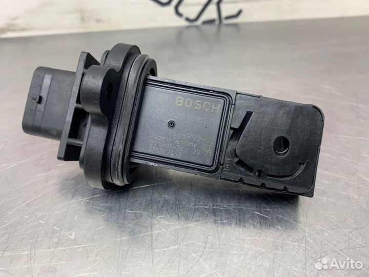 Расходомер воздуха Bmw 5 Series F10 N63B44A 2011