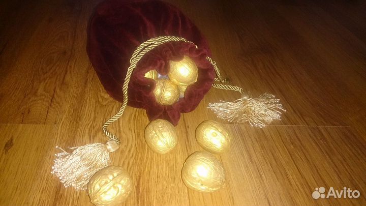 Орешек с предсказанием