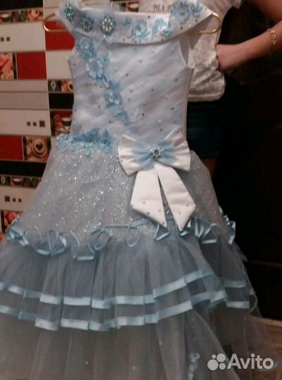 Платье праздничное
