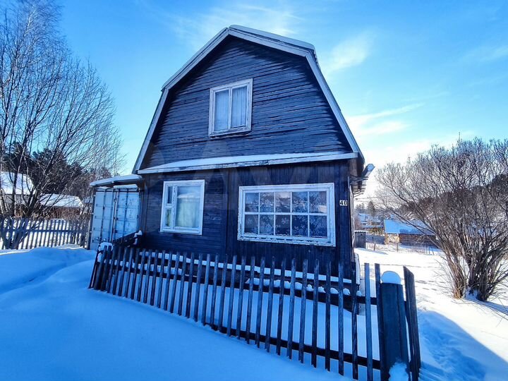 Дача 50 м² на участке 10 сот.