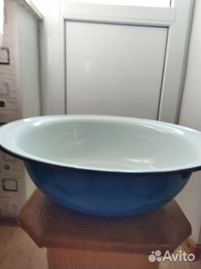 Тазы и кастрюли в хорошем состоянии (СССР)