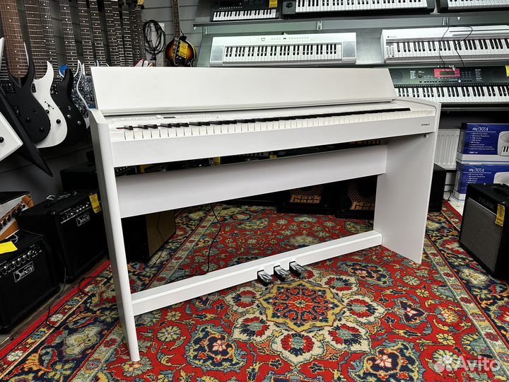 Цифровое пианино roland