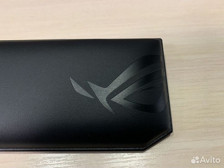 Подставка Asus ROG Gaming Wrist Rest (новая)