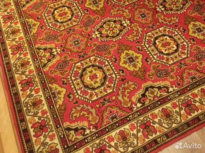 Номерной Иранский ковер в идеальном состоянии