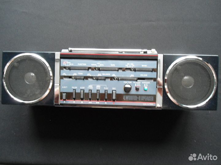 Японский кассетный магнитофон sanyo М 7740 К