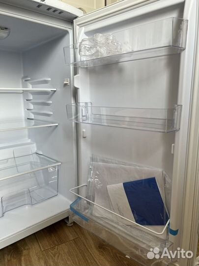 Холодильник бирюса 109