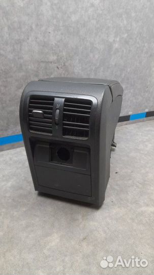 Подлокотник Volkswagen Passat B6 2.0 cbab AT (DSG)