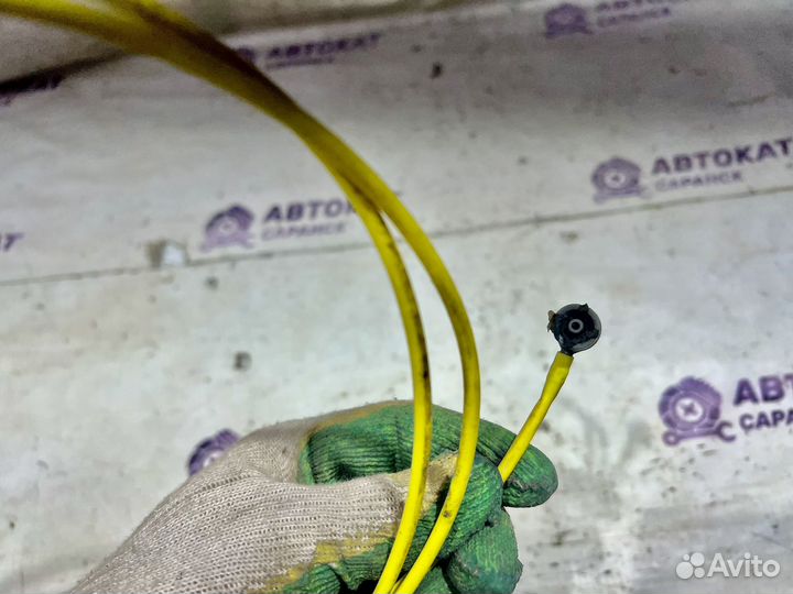 Трубка переднего левого замка Mercedes W210