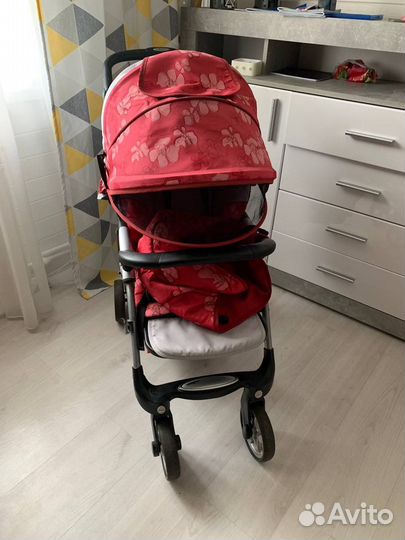 Коляска прогулочная
