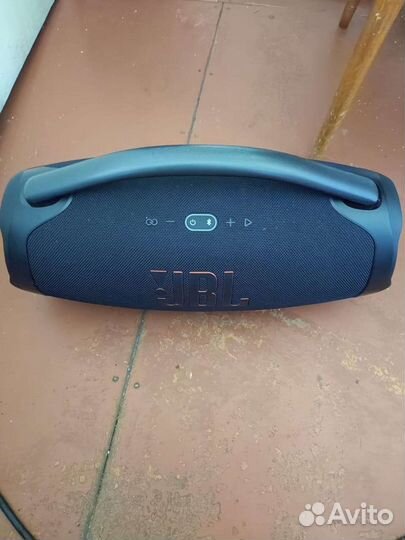 Колонка jbl boombox 3
