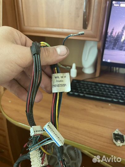 Запчасти на стиральную машину Ariston avsl 105