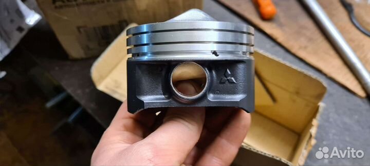 Комплект поршней mitsubishi