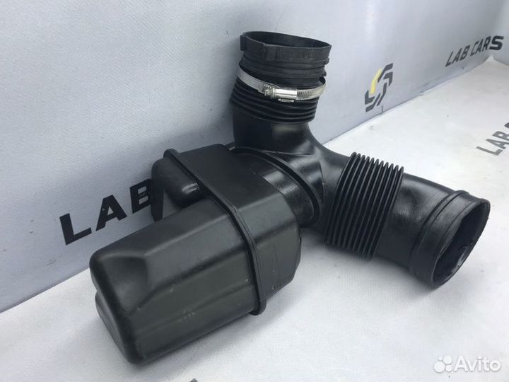 Резонатор воздушного фильтра Bmw 5 E60 226S1 2.2I