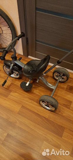 Детский 3х колесный велосипед с ручкой