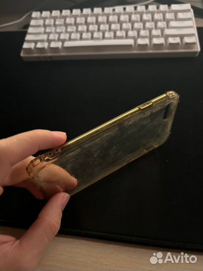 Чехлы на iPhone