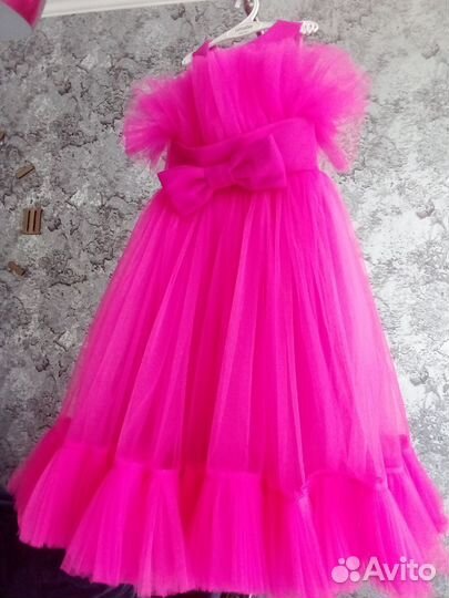 Нарядное платье для девочки 122 128