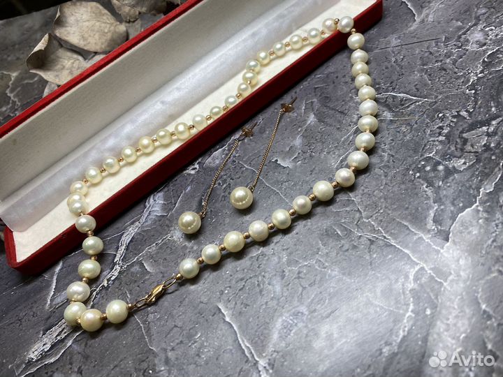 Колье из жемчуга с золотом