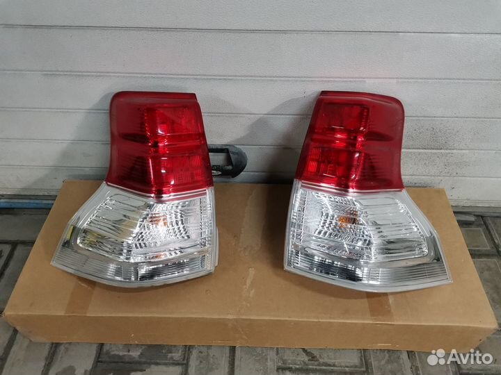 Задние фонари Toyota Land Cruiser Prado 150
