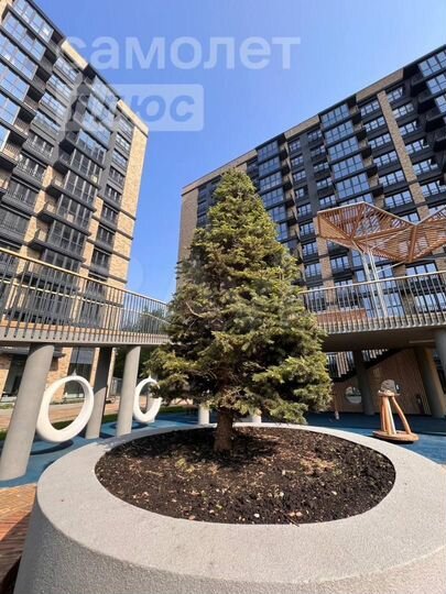 4-к. квартира, 93 м², 15/25 эт.