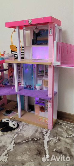 Кукольный домик с мебелью