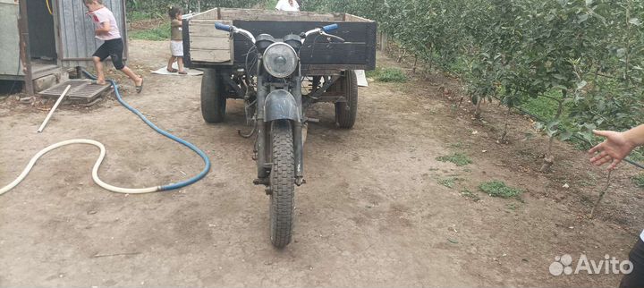 Мотоцикл днепр