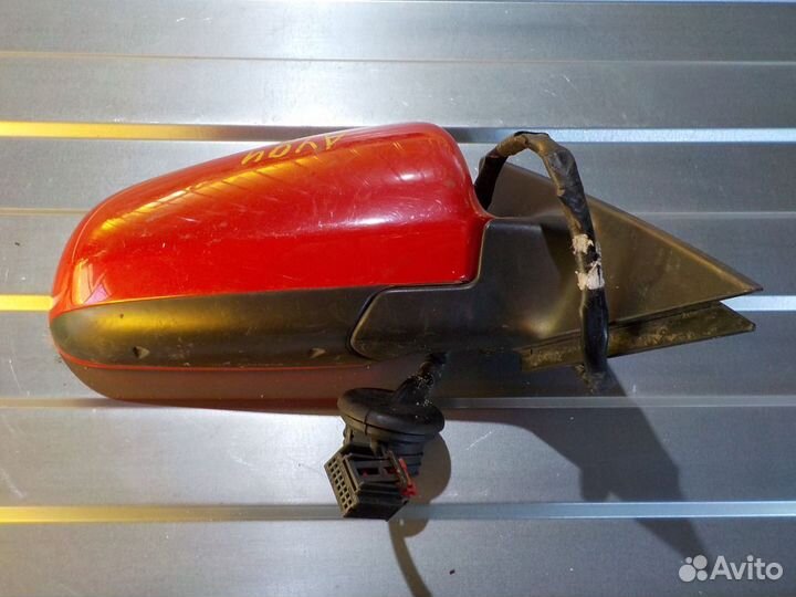 Зеркало заднего вида правое боковое Audi A3 8P