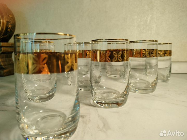 Рюмки, стаканы, фужеры