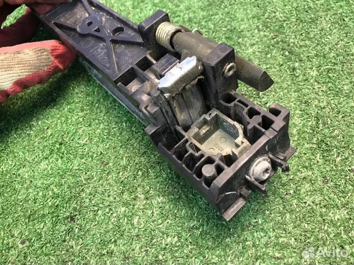 Ручка двери наружная задняя правая Infiniti Fx35