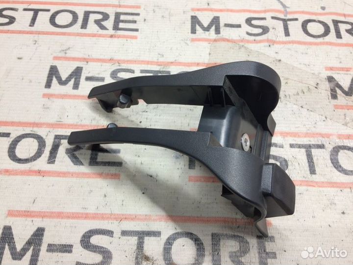 Накладка салазки сиденья правая Mercedes-Benz