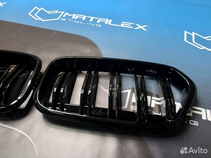 Решетка радиатора BMW F39 М стиль, глянец