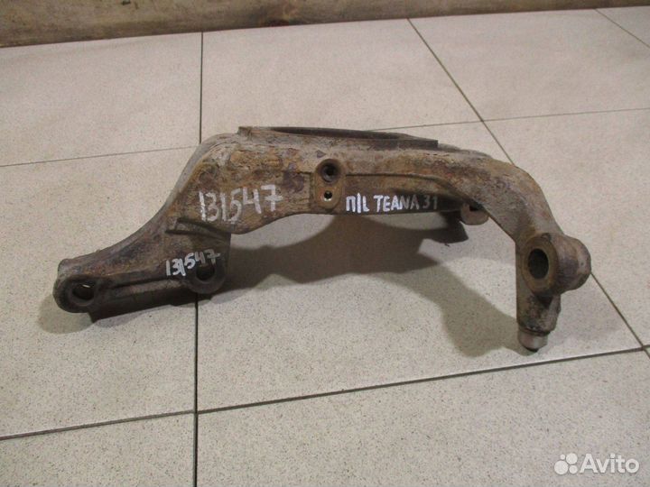 Кулак поворотный передний левый Nissan Teana (J31