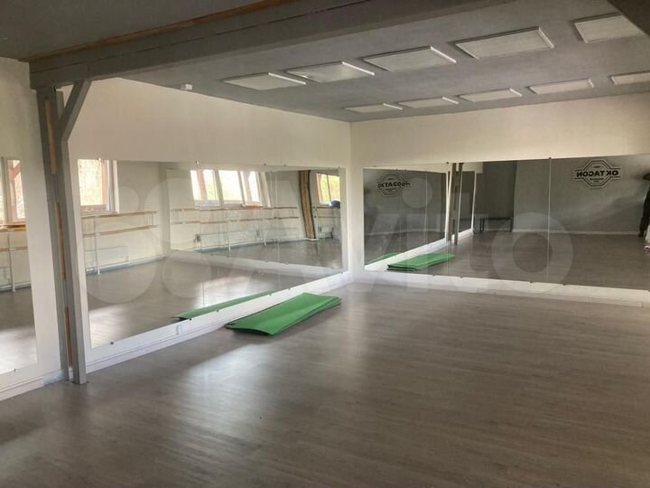 Помещение свободного назначения 350 м²