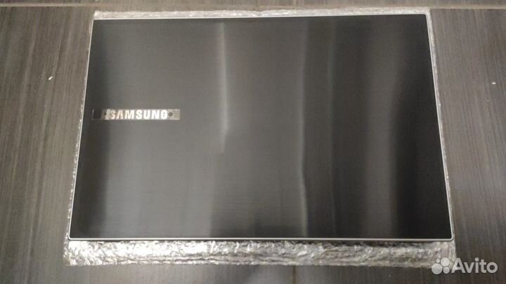 Корпус для ноутбука Samsung NP305V5A