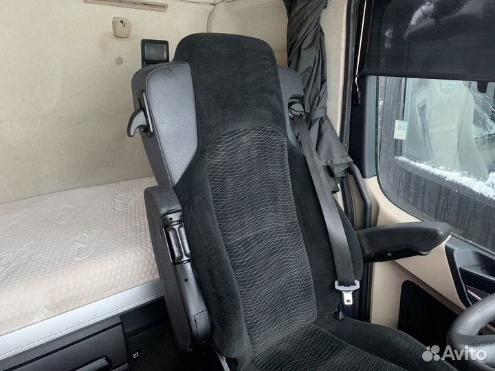 9609102702 Сиденье водительское пневматическое