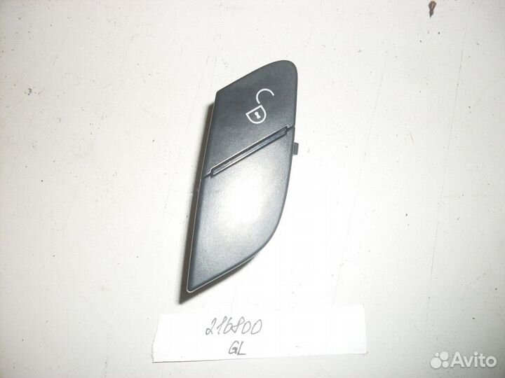 Кнопка центрального замка левая