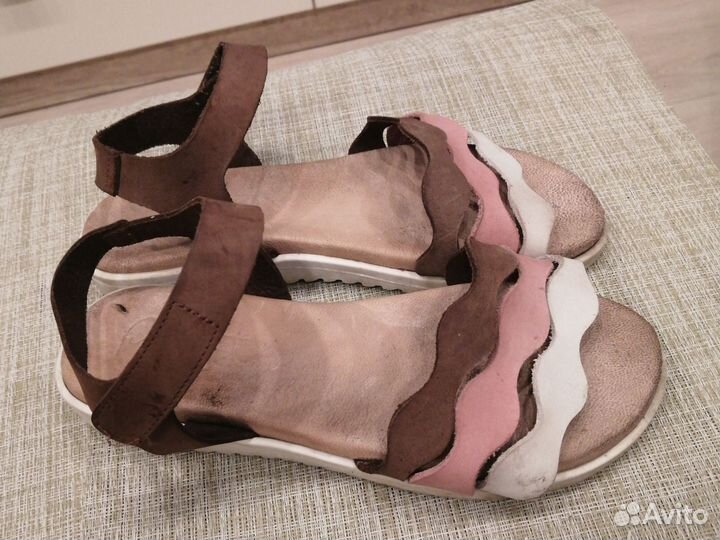 Босоножки для девочки 33 натуральная кожа Испания
