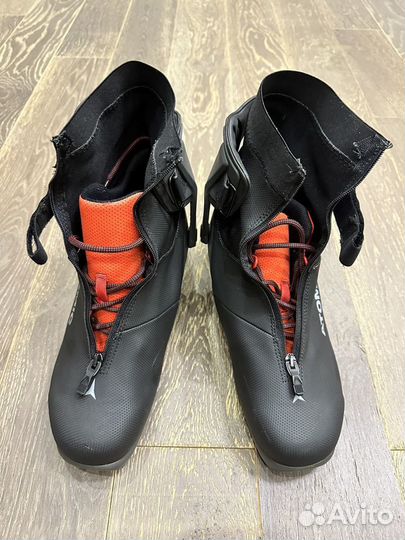 Лыжные ботинки коньковые Atomic Pro S2, 44-45