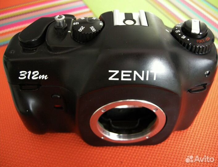 Фотоаппараты Зенит,футляры,вспышки